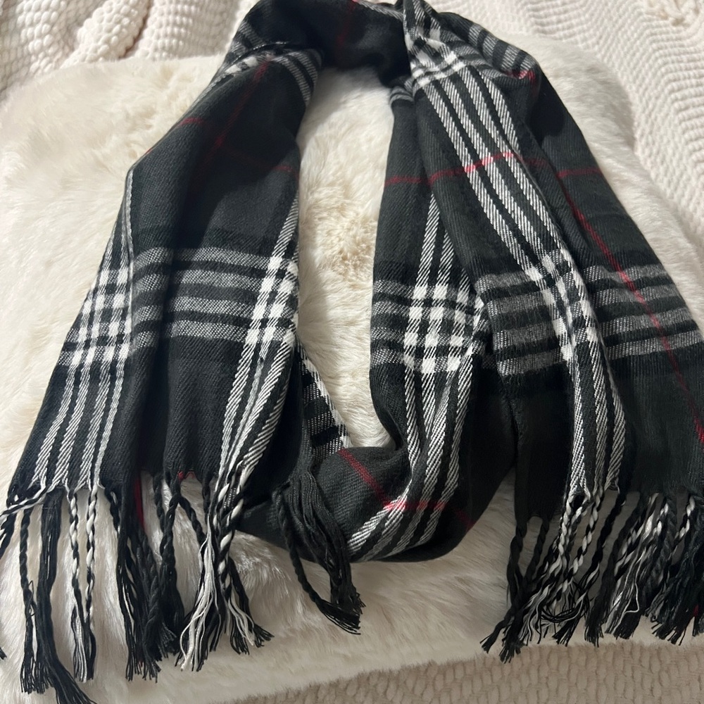 Pierre Cardin Black and White Checkered Muffler